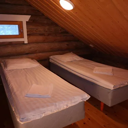 Ukonloma Salmilampi Chalet *